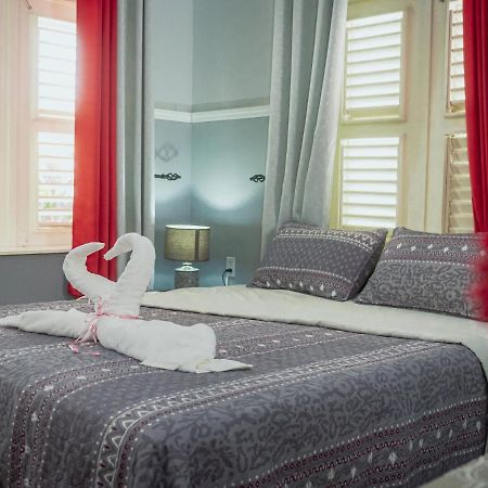 The Time Apartments Curacao 빌렘스타트 외부 사진